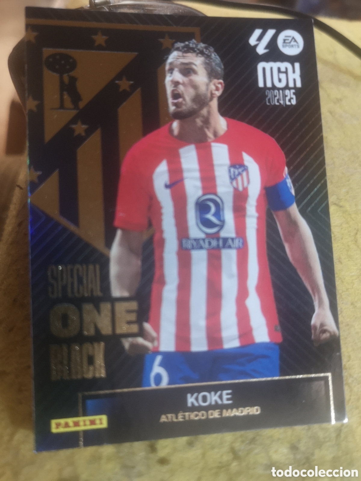 Cromos de f&uacute;tbol: MEGACRACKS 2024 2025 / 24 25 - SPECIAL ONE BLACK - KOKE / ATLETICO MADRID