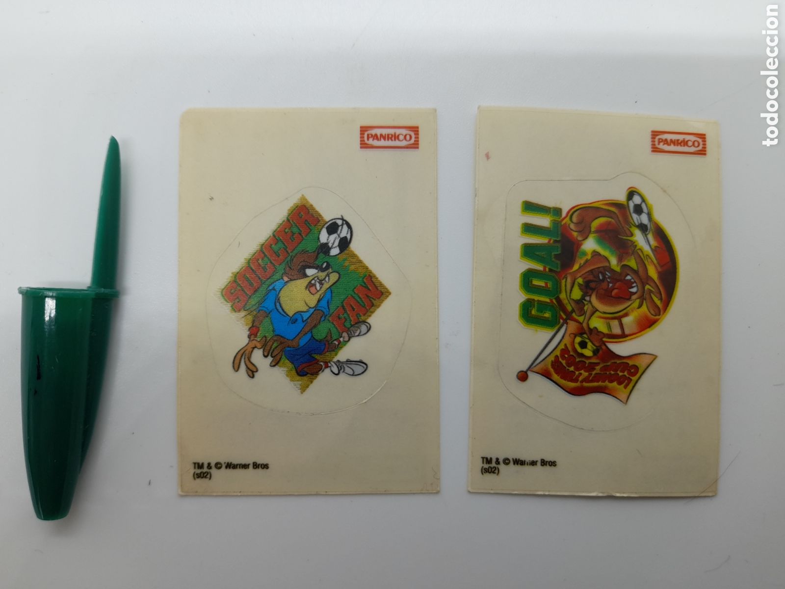 Fu&szlig;ball-Sticker: DOS CROMOS DD PANRICO. LOONEY TUNES. CUP FUTBOL 2002. SIN DESPEGAR