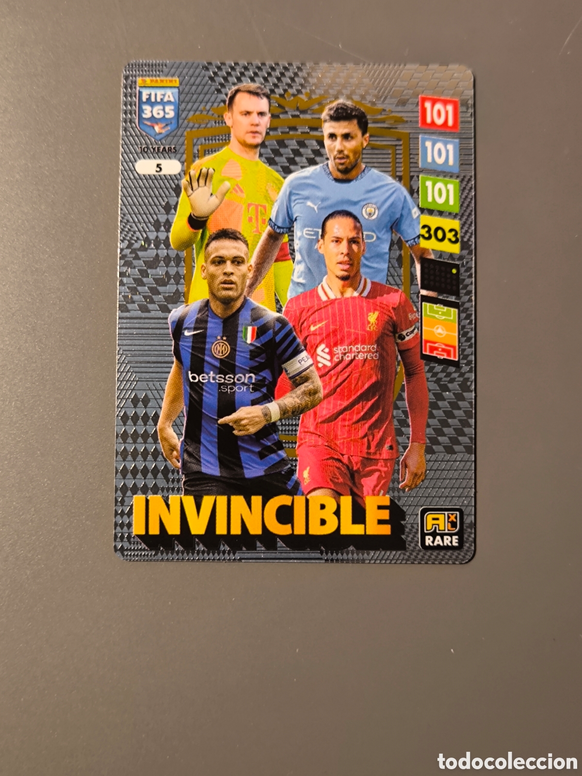 Cromos de f&uacute;tbol: INVINCIBLE 5 FIFA 365 2025 - Foto 1