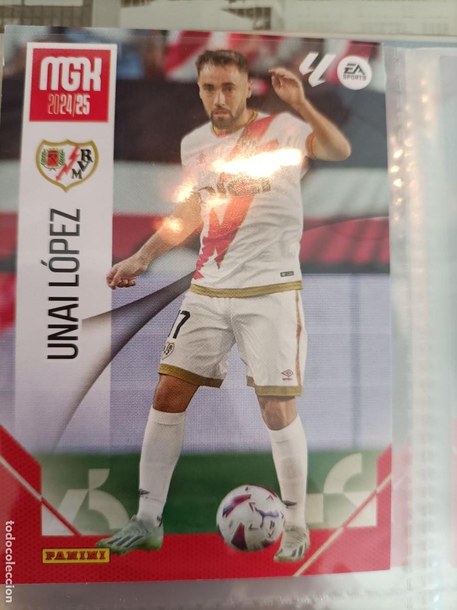 Fu&szlig;ball-Sticker: FUTBOL - MEGACRACKS - MGK - 2024-2025 - 24-25 - RAYO VALLECANO - 281 - UNAI L&Oacute;PEZ