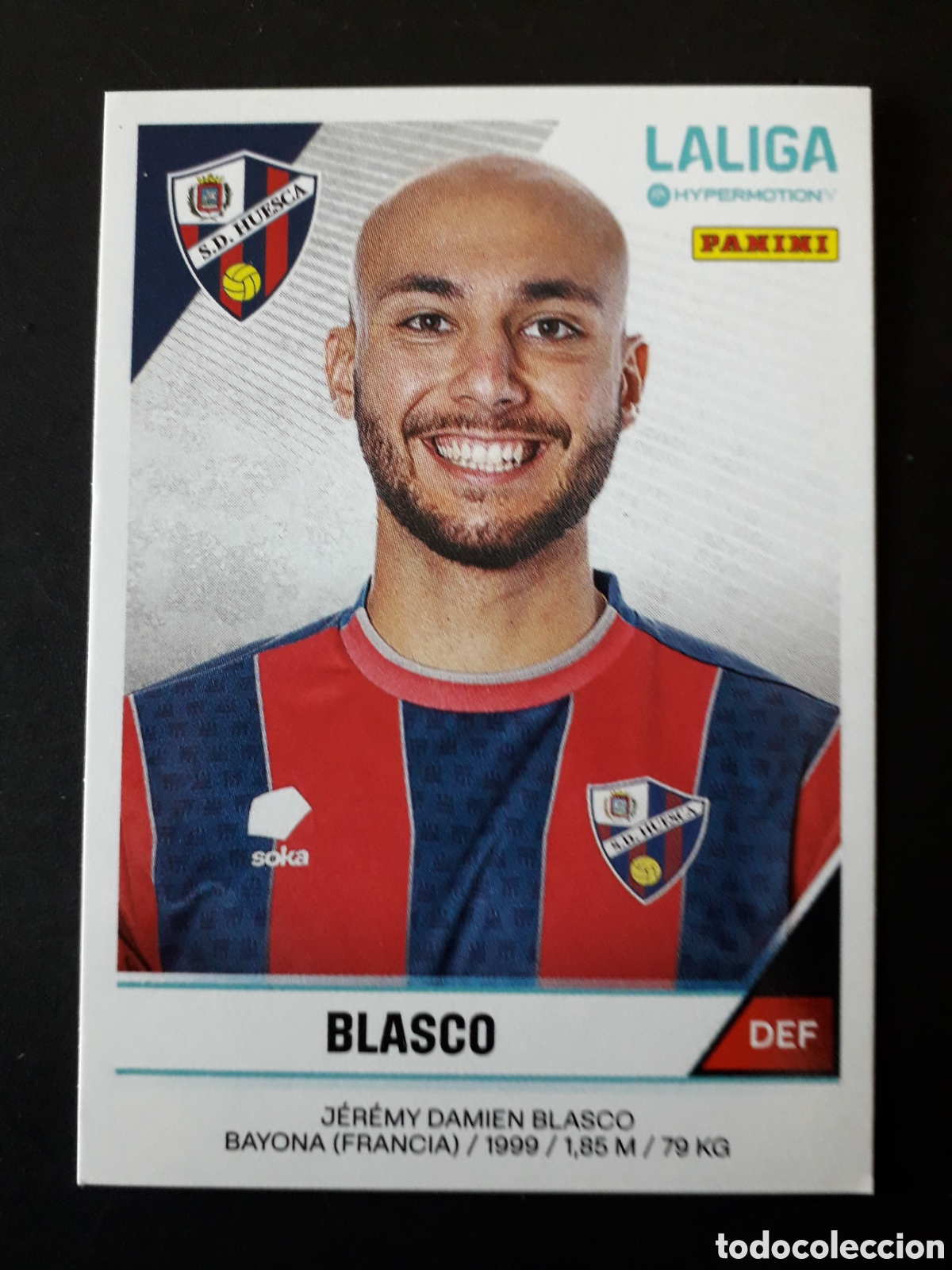 Fu&szlig;ball-Sticker: BLASCO HUESCA N&deg; 257 LALIGA HYPERMOTION 24 25 2024 2025 PANINI SIN PEGAR PEDIDO M&Iacute;NIMO 3&euro;
