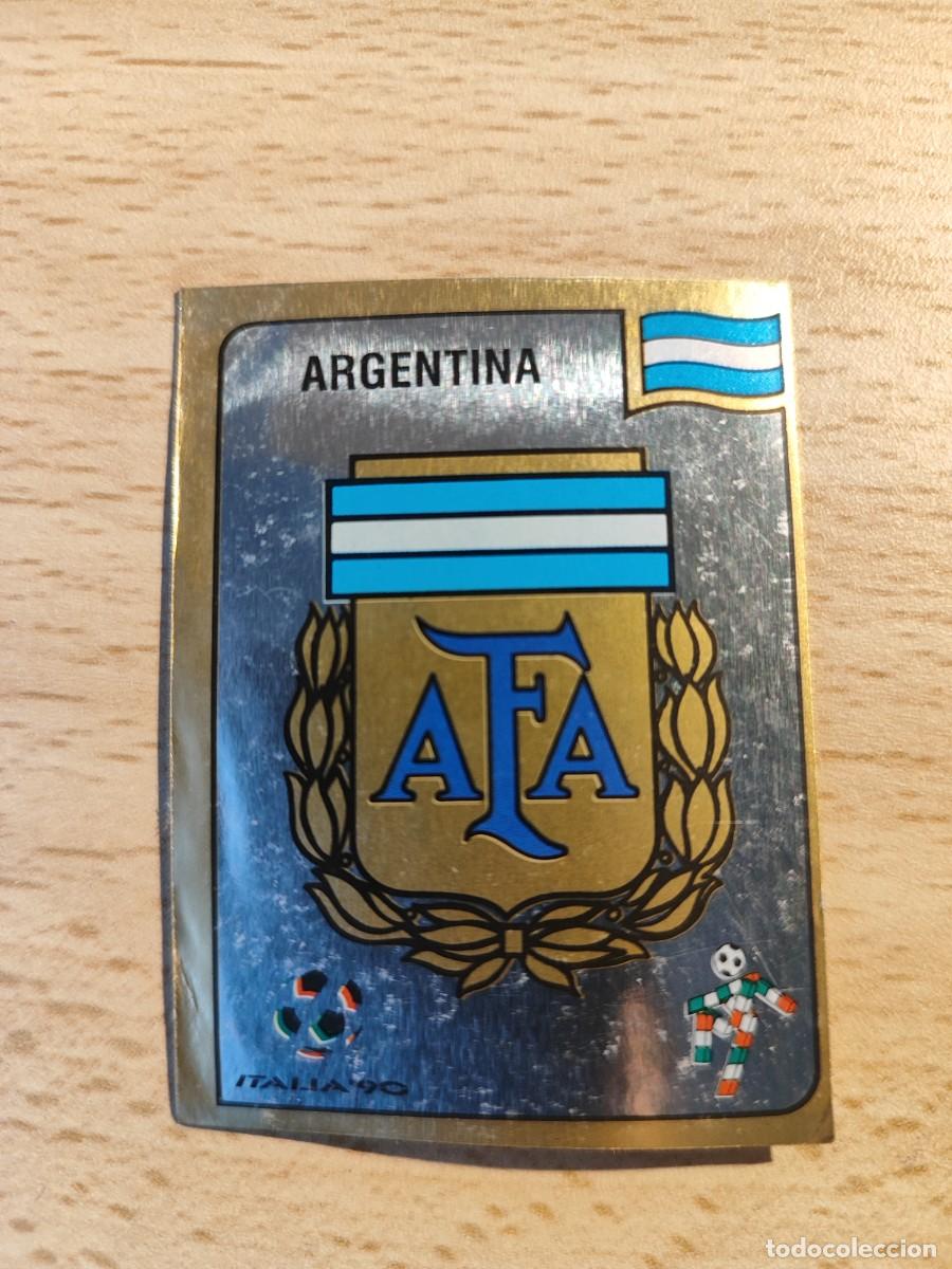 Cartes &agrave; collectionner de Football: 114 ITALIA 90 MUNDIAL PANINI ESCUDO - ARGENTINA - CROMO RECORTADO ALBUM - 1990 WORLD CUP