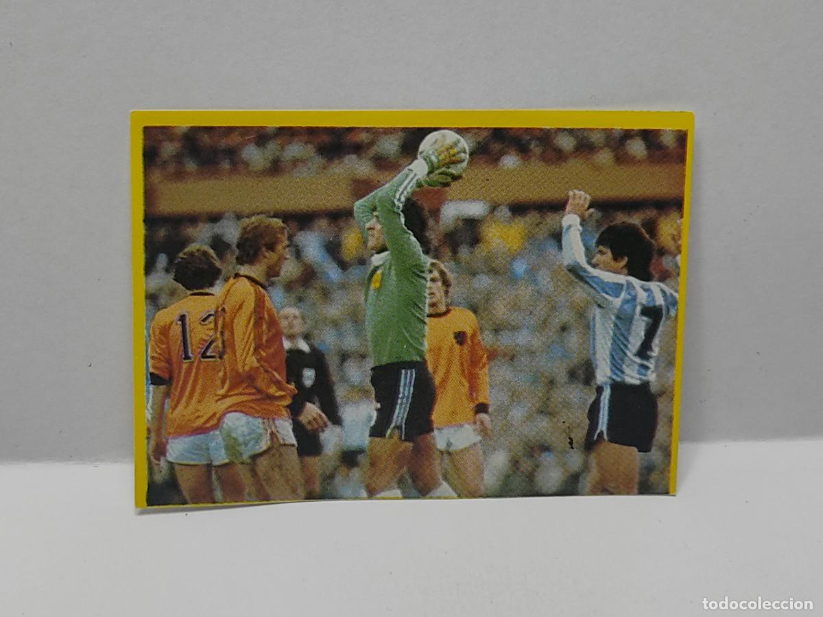 Cromos de F&uacute;tbol: Cromo FUTBOL EN ACCI&Oacute;N - DANONE 82 - n&deg; 88 no pegado