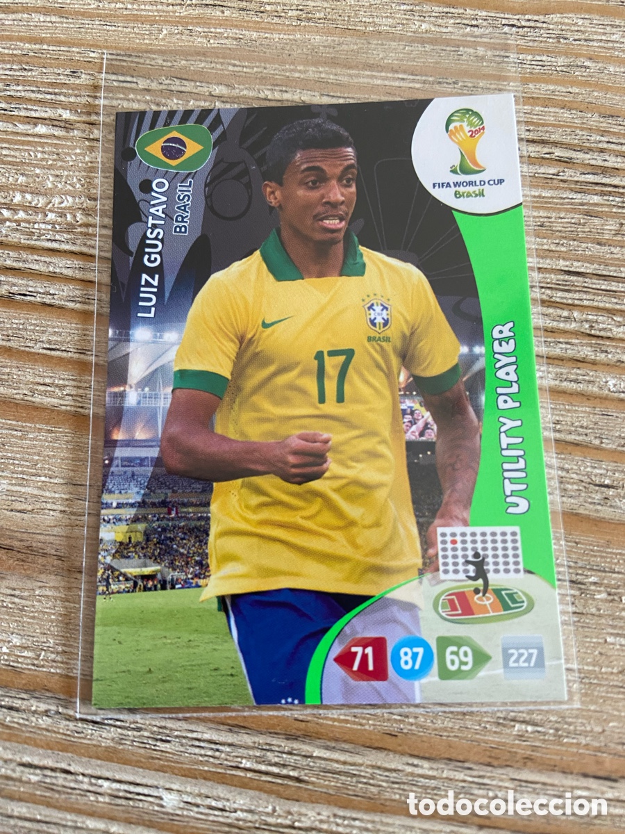 Figurine di Calcio: LUIZ GUSTAVO BRASIL UTILITY PLAYER ADRENALYN XL BRASIL 2014 WORLD CUP MUNDIAL FUTBOL 14