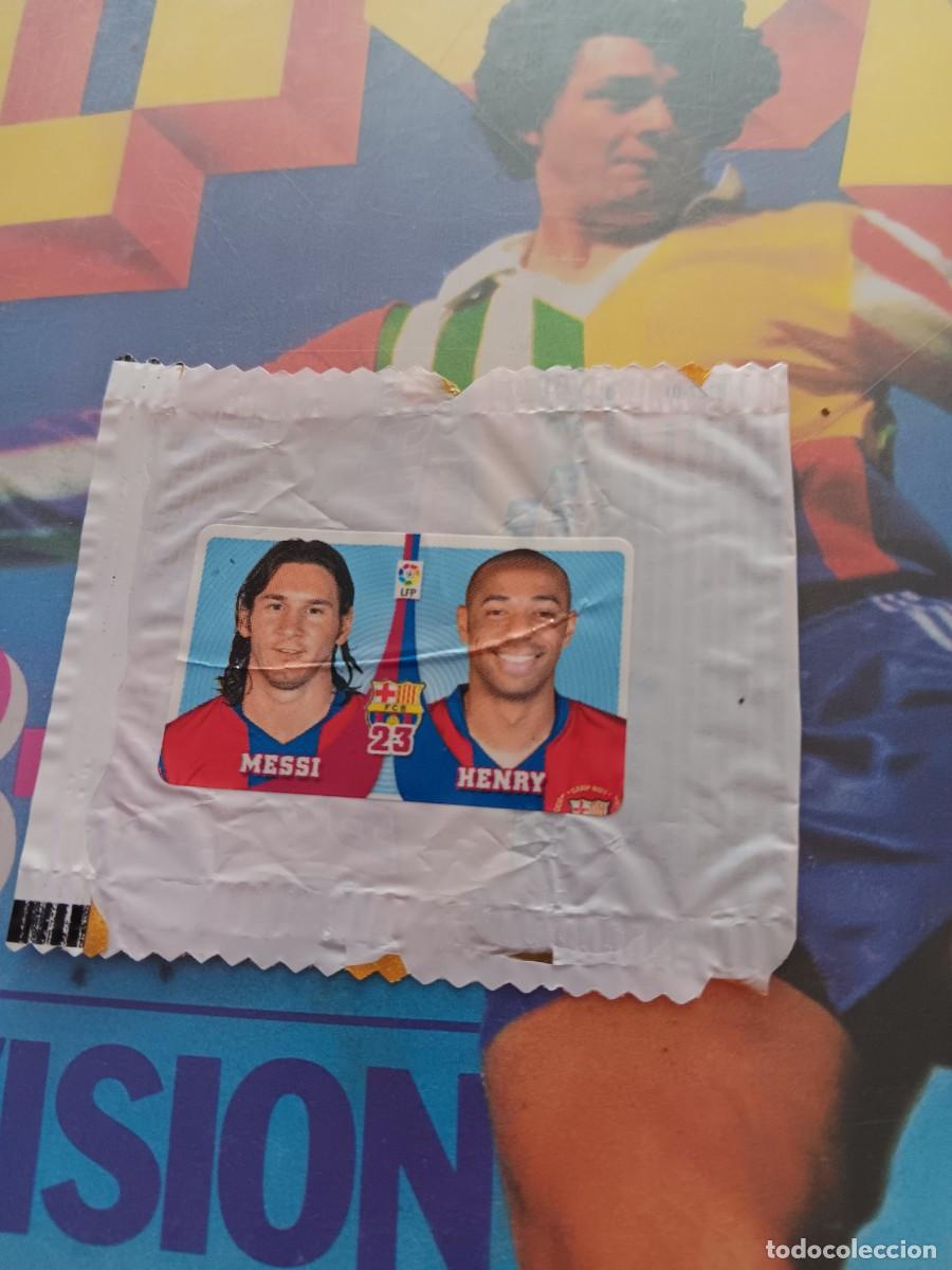 Cromos de f&uacute;tbol: MESSI ROOKIE CON HENRY CHICLES 2007-08 - Foto 1