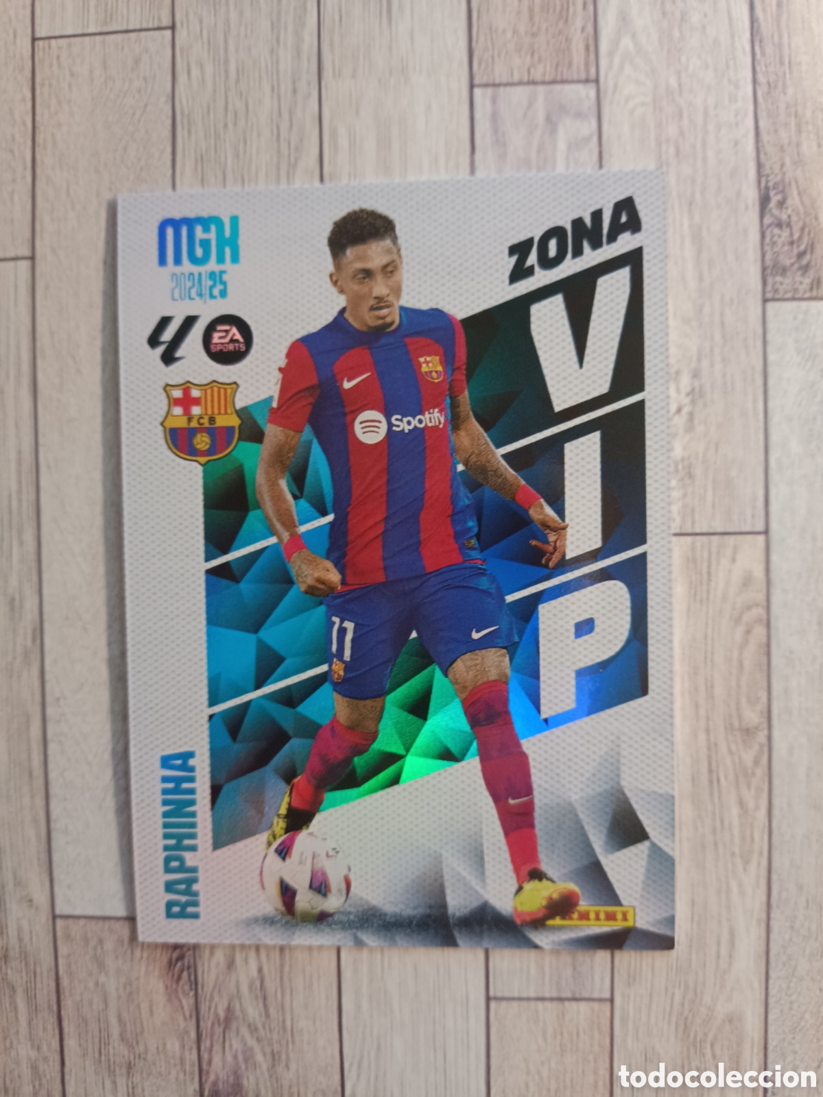 Cromos de F&uacute;tbol: 506 RAPHINHA ZONA VIP BARCELONA 3&ordf; EDICI&Oacute;N MEGACRACKS 2024 2025 PANINI 24 25