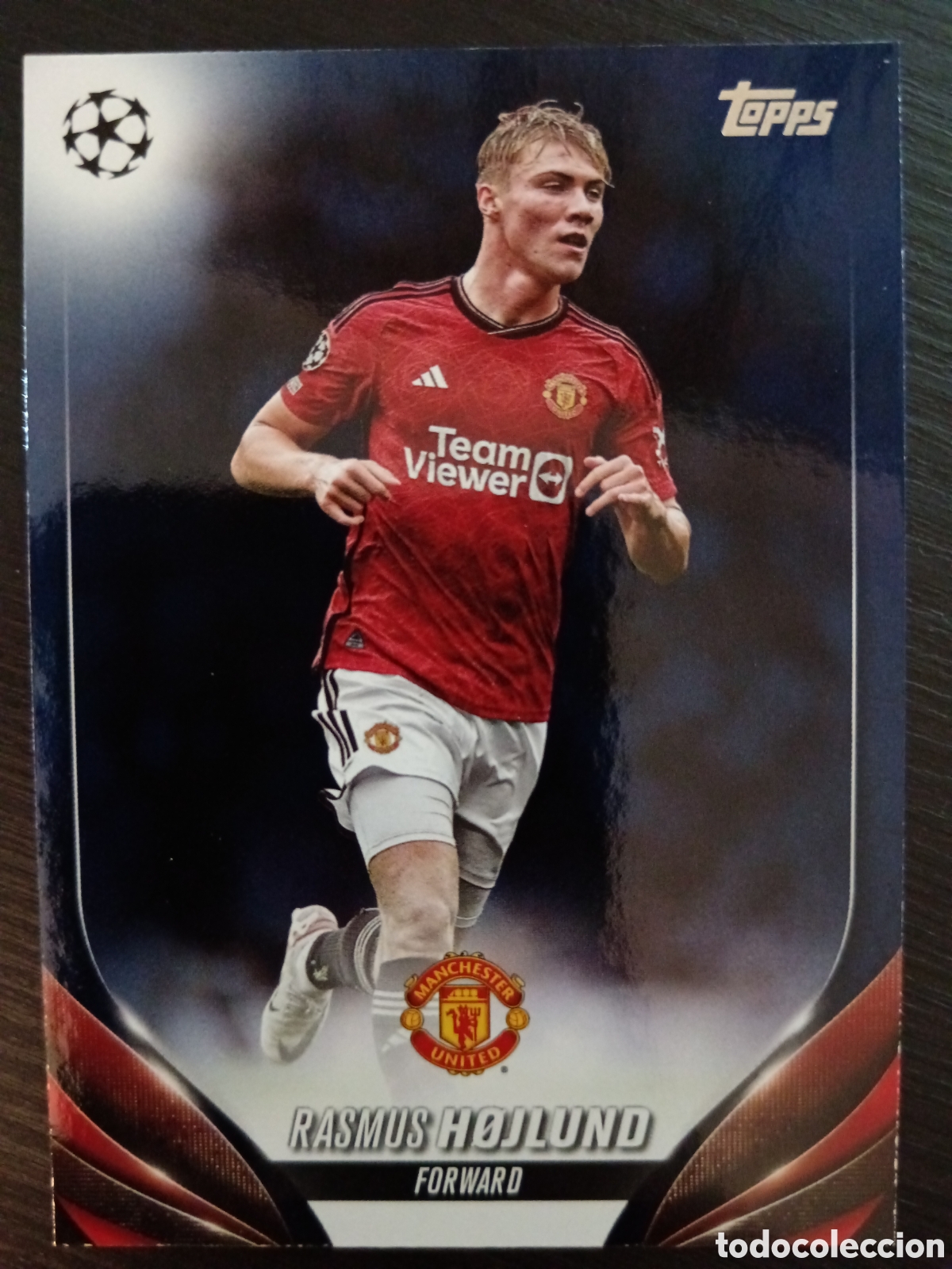 Fu&szlig;ball-Sticker: Rasmus Hojlund Manchester United Navy Blue Foil /250 Topps UCC 23-24 #131