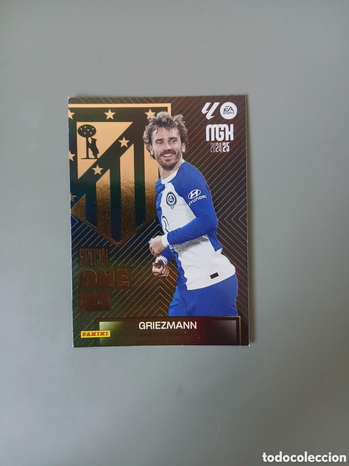 Cromos de Futebol: GRIEZMANN ATLETICO MADRID SPECIAL ONE BLACK MEGACRACKS LIGA 2024/2025 24 25 PANINI