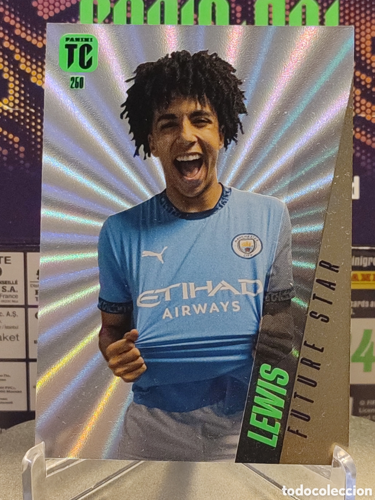 Cartes &agrave; collectionner de Football: 250 Rico Lewis (Manchester City) Future Stars PANINI FIFA Top Class 2025