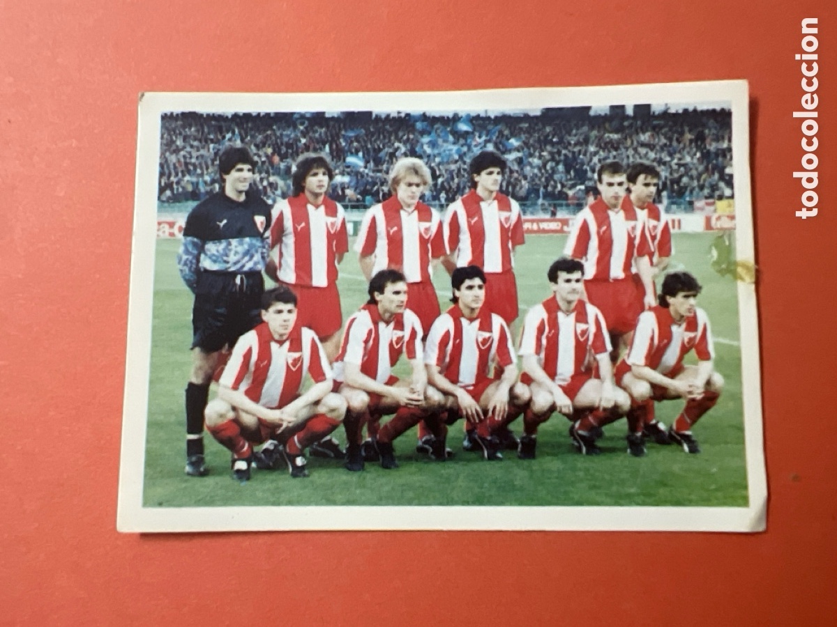 Fu&szlig;ball-Sticker: C1905. 66 EQUIPO CAMPEON EUROPA ESTRELLA ROJA - CROMO LIBRO CAMPEONES EUROPA MARCA 1999
