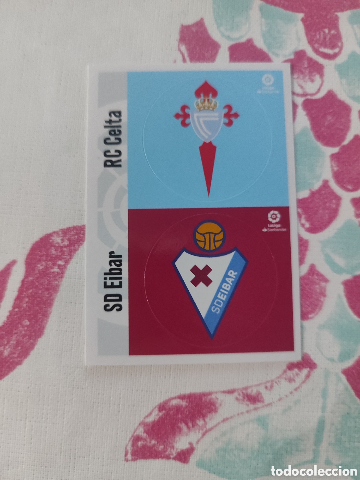 Cartes &agrave; collectionner de Football: CROMO ESCUDOS LIGA SANTANDER EIBAR/CELTA. LIGA ESTE 20/21.