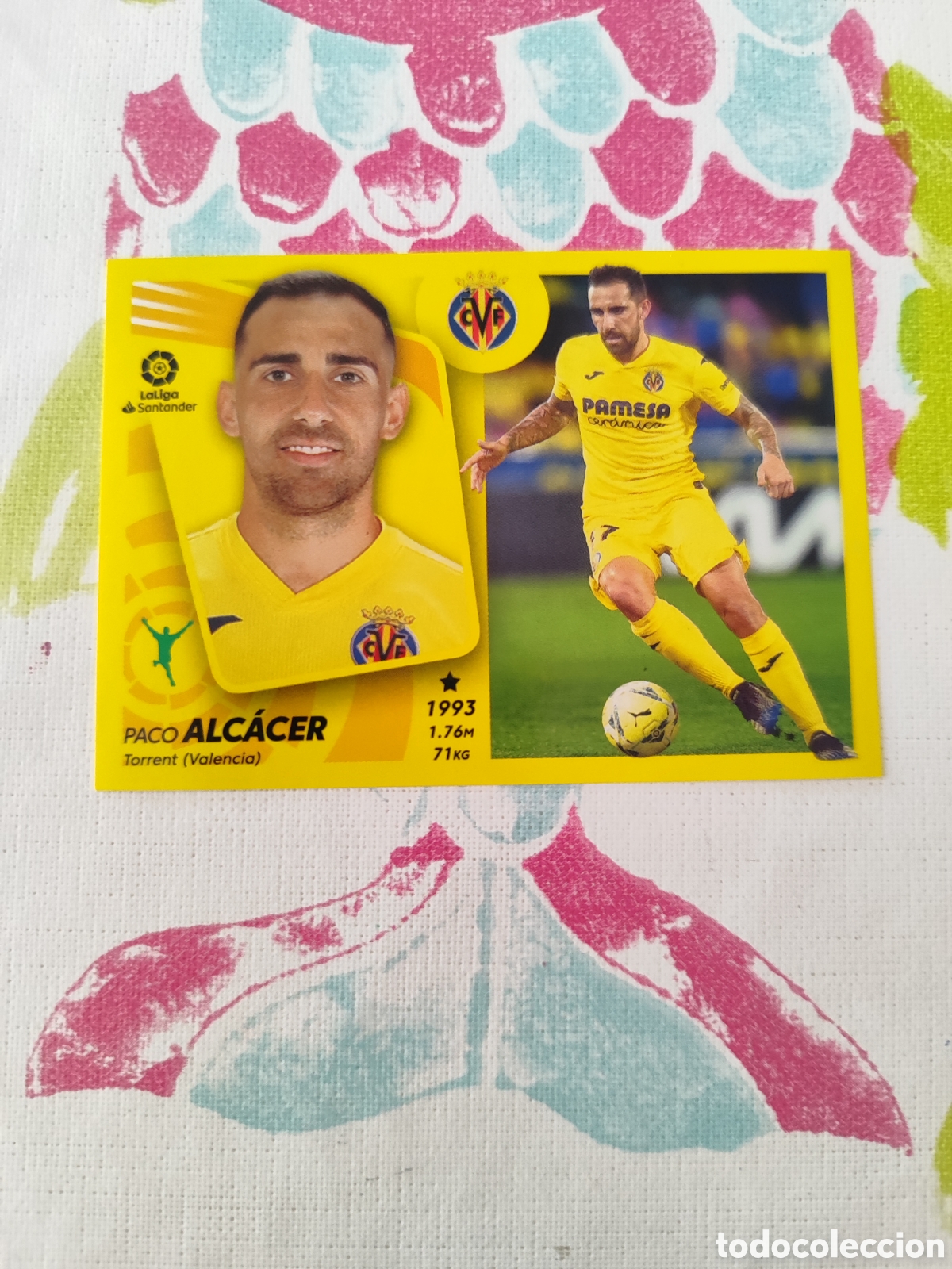 Fu&szlig;ball-Sticker: CROMO ALC&Aacute;CER VILLARREAL N&Uacute;MERO 18 A. LIGA ESTE 21/22.