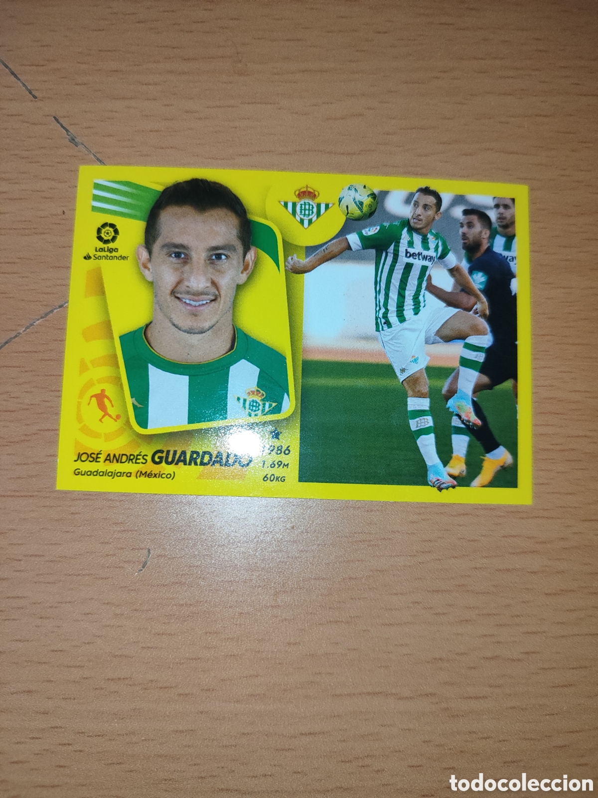 Cromos de F&uacute;tbol: CROMO GUARDADO BETIS N&Uacute;MERO 13B . LIGA ESTE 21/22