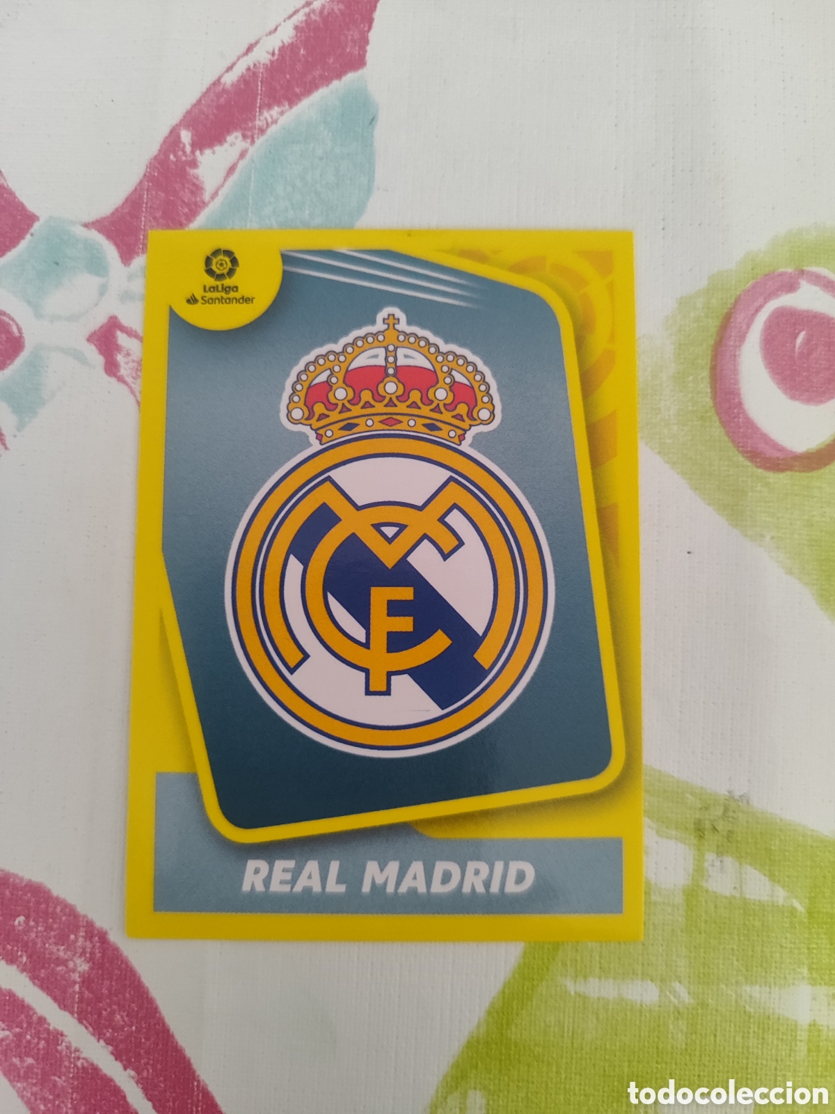 Fu&szlig;ball-Sticker: CROMO ESCUDO REAL MADRID NUMERO 1. LIGA ESTE 21/22.