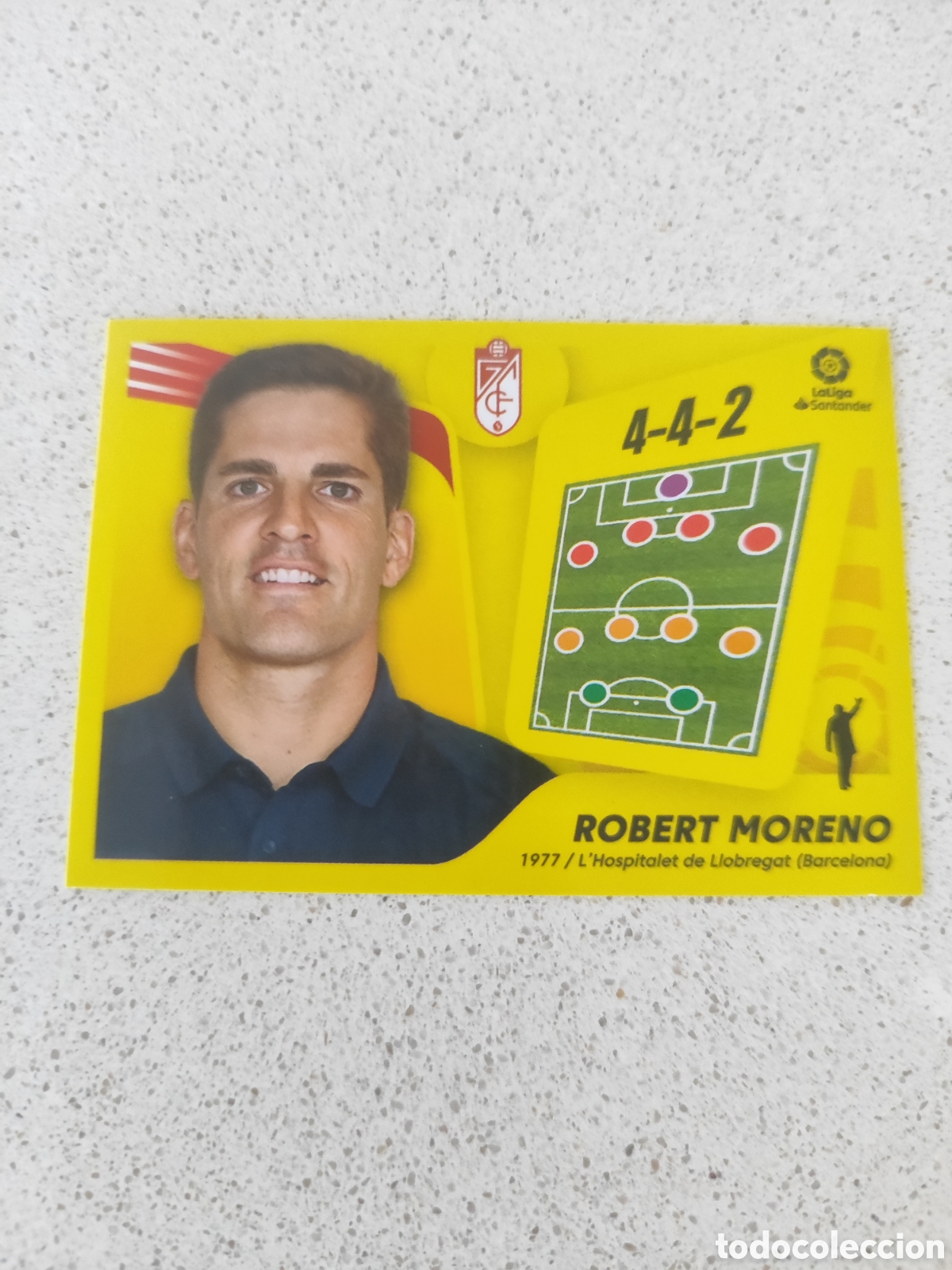 Figurine di Calcio: CROMO ROBERT MORENO GRANADA N&Uacute;MERO 2. LIGA ESTE 21/22.