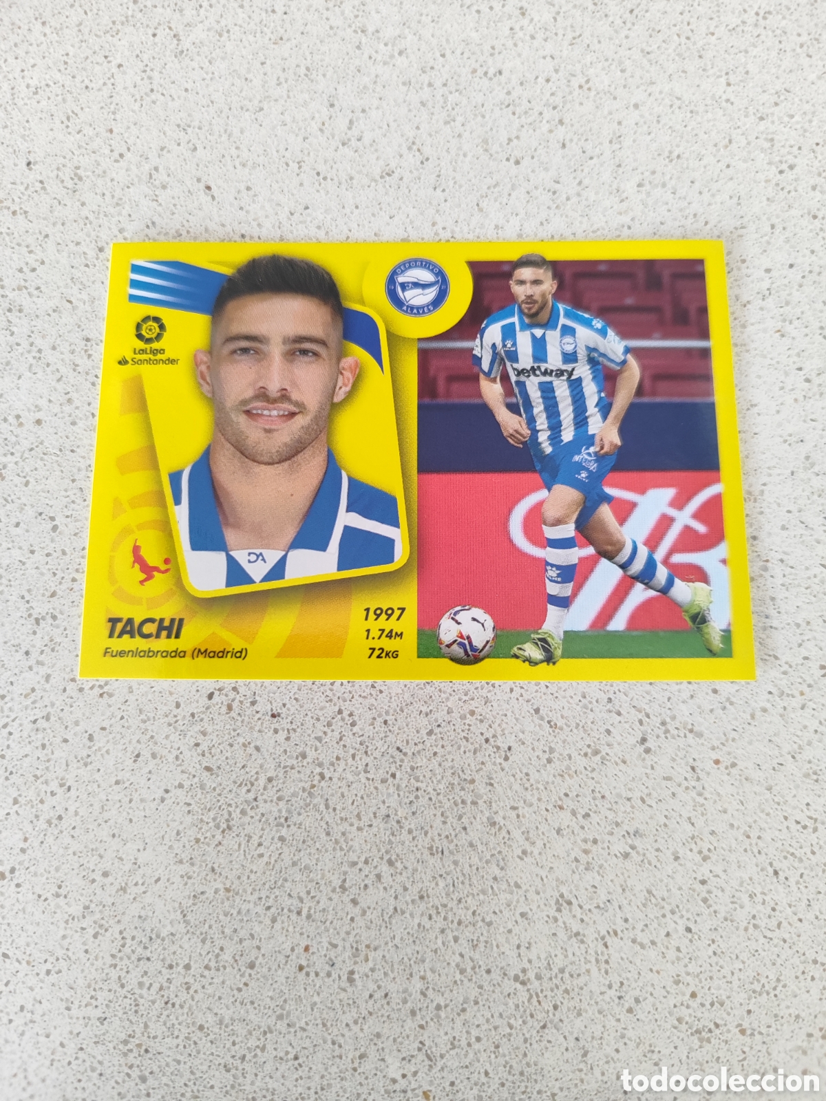 Cromos de Futebol: CROMO TACHI ALAV&Eacute;S N&Uacute;MERO 10B. LIGA ESTE 21/22.