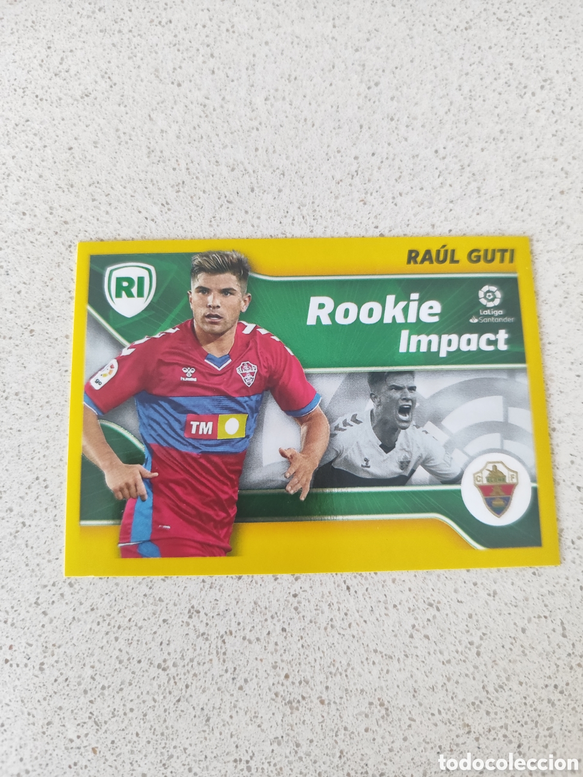 Fu&szlig;ball-Sticker: CROMO RA&Uacute;L GUTI ELCHE N&Uacute;MERO 4 ROOKIE IMPACT. LIGA ESTE 21/22.