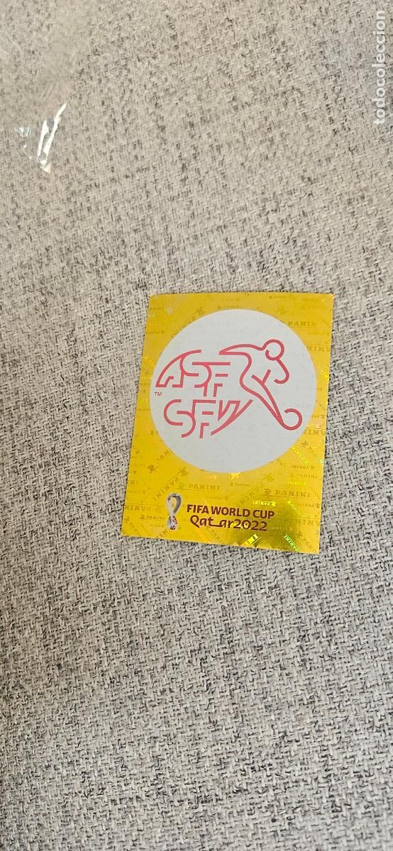 Figurine di Calcio: 2 escudo Suiza mundial world cup quatar qatar mundial quatar catar 2022 22 sin pegar