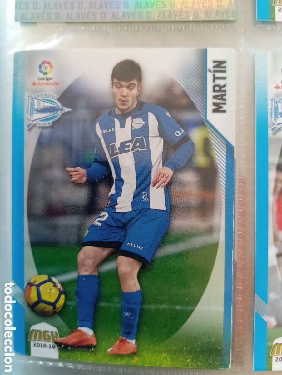 Football Stickers: Martin Alaves Cromo ficha de futbol Megacracks 2018-2019 MGK 18-19. Liga Espa&ntilde;ola 18-19