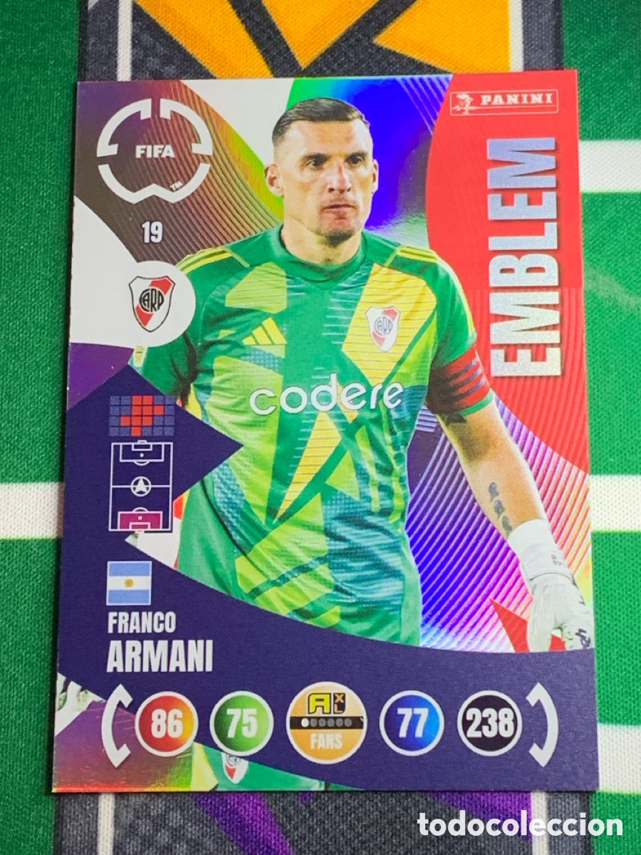 Fu&szlig;ball-Sticker: 19 Franco Armani CA River Plate Emblem Adrenalyn FIFA WORLD CUP 2025