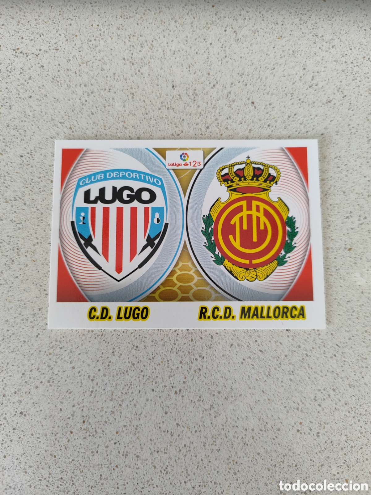 Fu&szlig;ball-Sticker: CROMO ESCUDOS SEGUNDA DIVISI&Oacute;N N&Uacute;MERO 6. LIGA ESTE 16/17.