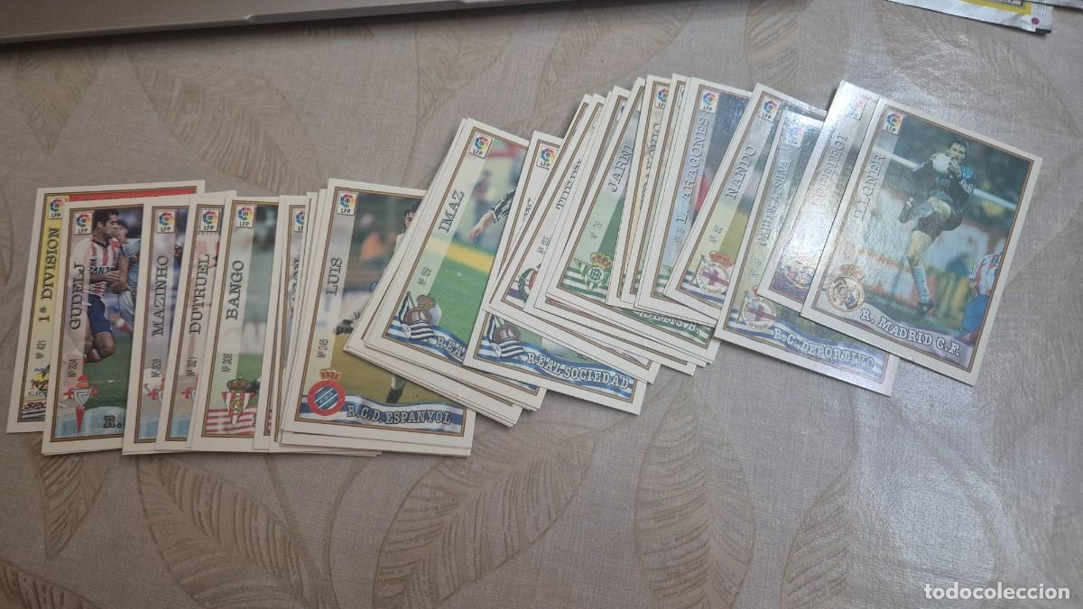 Cartes &agrave; collectionner de Football: LOTE MUNDICROMO 1997 1998 LAS FICHAS DE LA LIGA 97/98 SON 57 CROMOS SIN REPETIR, SOBRES VACIOS