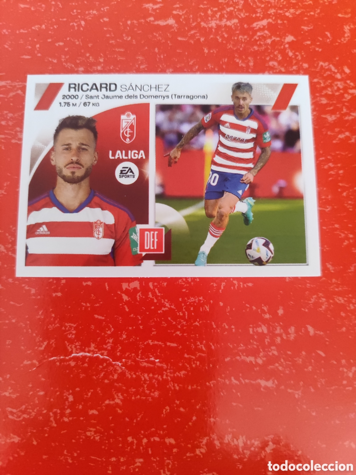 Fu&szlig;ball-Sticker: CROMO RICARD GRANADA N&Uacute;MERO 5. LIGA ESTE 23/24.