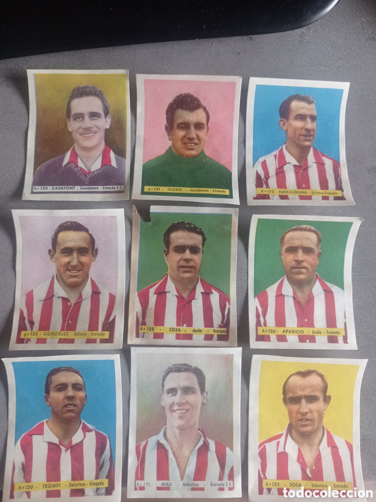 Cartes &agrave; collectionner de Football: GRANADA FC 9 CROMOS FOTO-DEPORTE 1944 BRUGUERA CROMOS DESPEGADOS