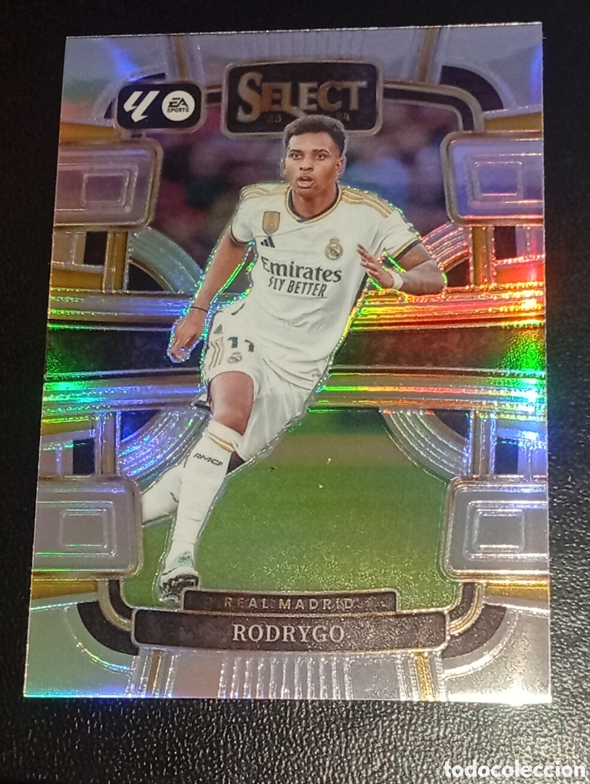 Figurine di Calcio: 68 paralela prizm RODRYGO REAL MADRID BRASIL SELECT LIGA PANINI 023 2024 23 24 CROMOS MEGACRACKS