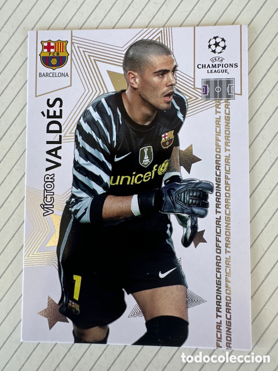 Cartes &agrave; collectionner de Football: 11 V&Iacute;CTOR VALD&Eacute;S F.C.BARCELONA UEFA CHAMPIONS LEAGUE 2010-2011 OFFICIAL TRADING CARDS PANINI