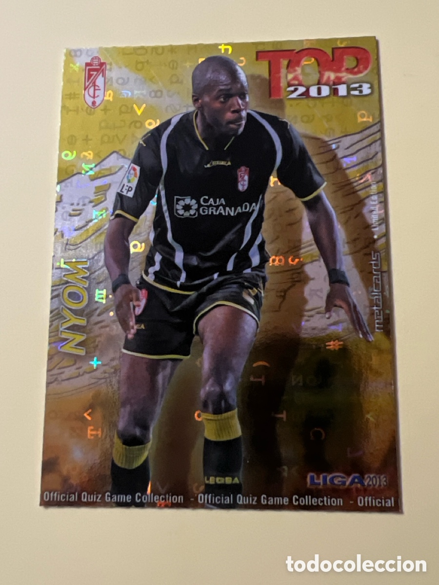 Fu&szlig;ball-Sticker: C2466. MUNDICROMO 2013 N&ordm; 557 NYOM (GRANADA) TOP AMARILLO FONDO LETRAS - FUTBOL CROMO