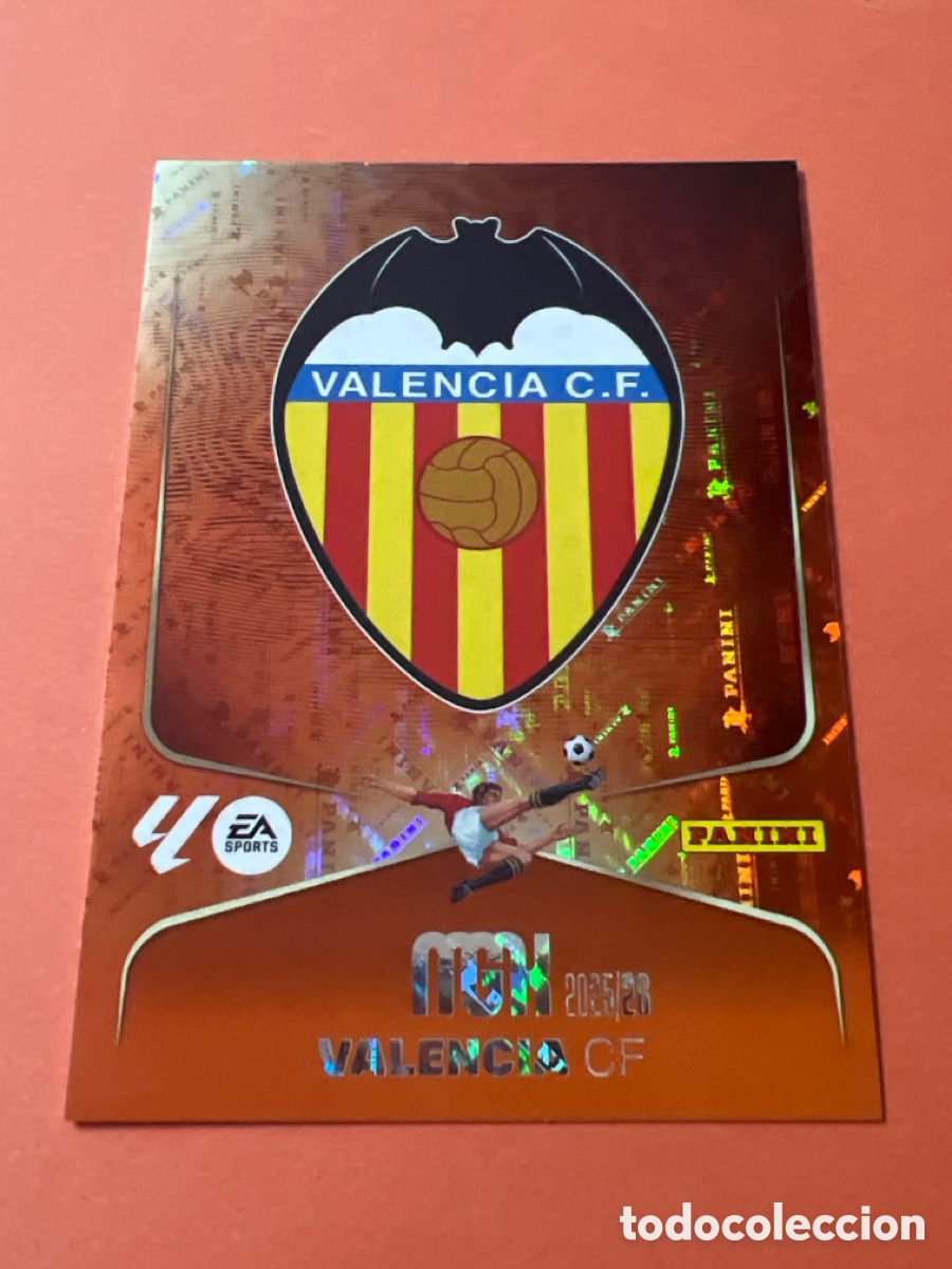 Figurine di Calcio: E579. Escudo 343 Valencia Megacracks 2025/26 MGK 25-26