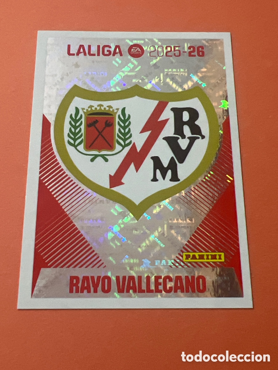 Figurine di Calcio: A202. Escudo del rayo vallecano n&uacute;mero 1 cromo liga este 25-26 2025-2026