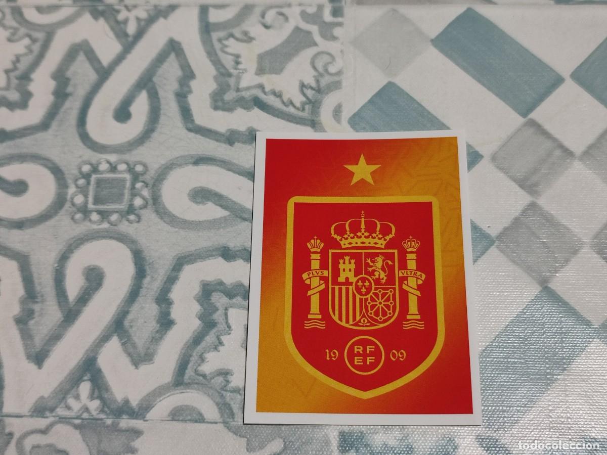 Cromos de f&uacute;tbol: PANINI LOS IDOLOS DE LA ROJA CRACKS MUNDIALES ESCUDO DE ESPA&Ntilde;A 1 H1