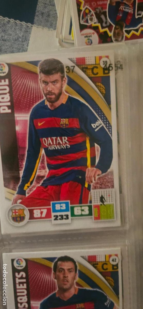 Fu&szlig;ball-Sticker: 39 pique barcelona adrenalyn 2015 2016 15 16 trading card