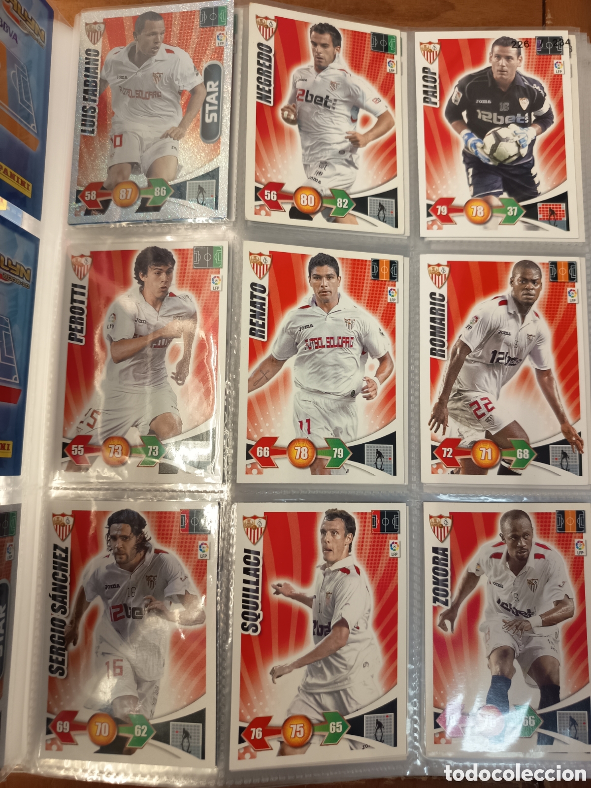 Cartes &agrave; collectionner de Football: ADRENALYN 2009 2010 PLANTILLA DEL SEVILLA BASICA 18 CROMOS CON STAR INCLUIDAS
