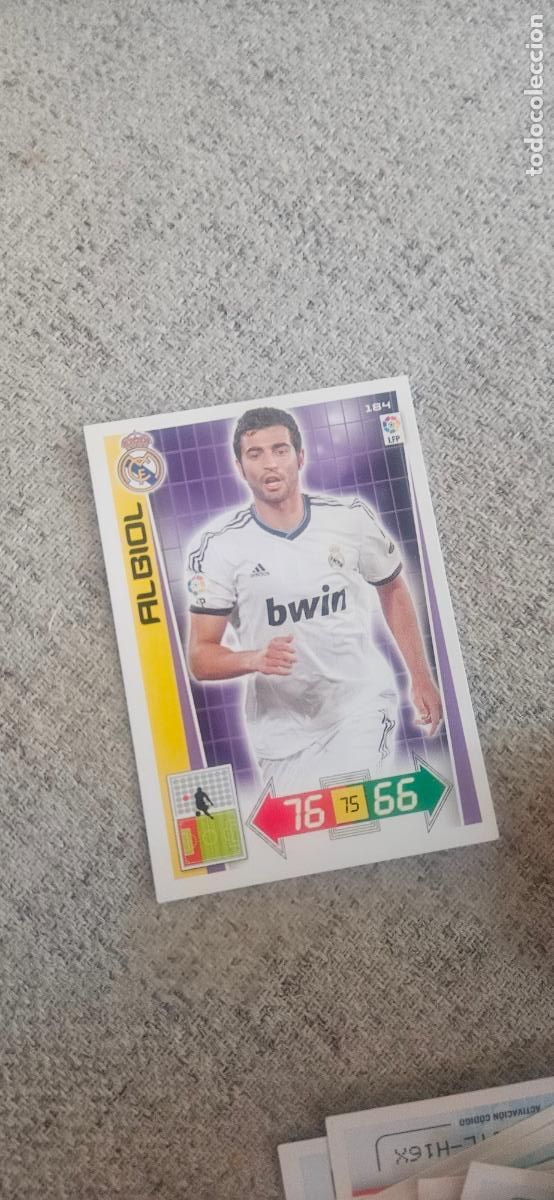 Cromos de Futebol: 184 albiol real madrid adrenalyn 2012 2013 13 12 trading card