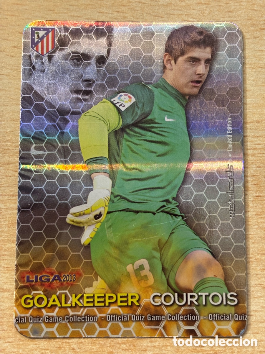 Cromos de F&uacute;tbol: Courtois Atl&eacute;tico de Madrid Goalkeepers 4/4 Mundicromo 2013 versi&oacute;n rayas horizontales