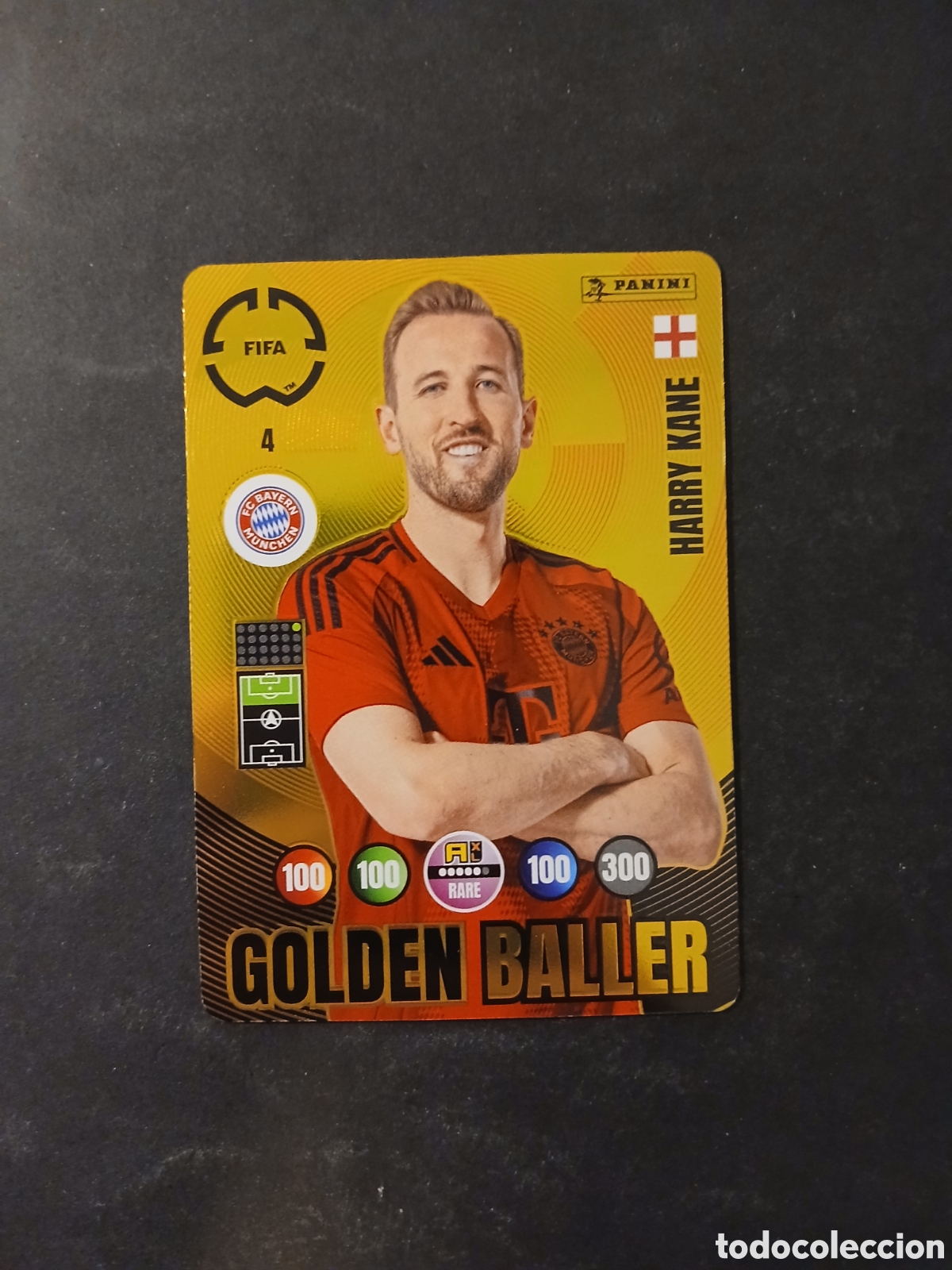 Fu&szlig;ball-Sticker: HARRY KANE BAYERN MUNICH GOLDEN BALLER 4 FIFA ADRENALYN CLUB WORLD CUP 2025 25 PANINI