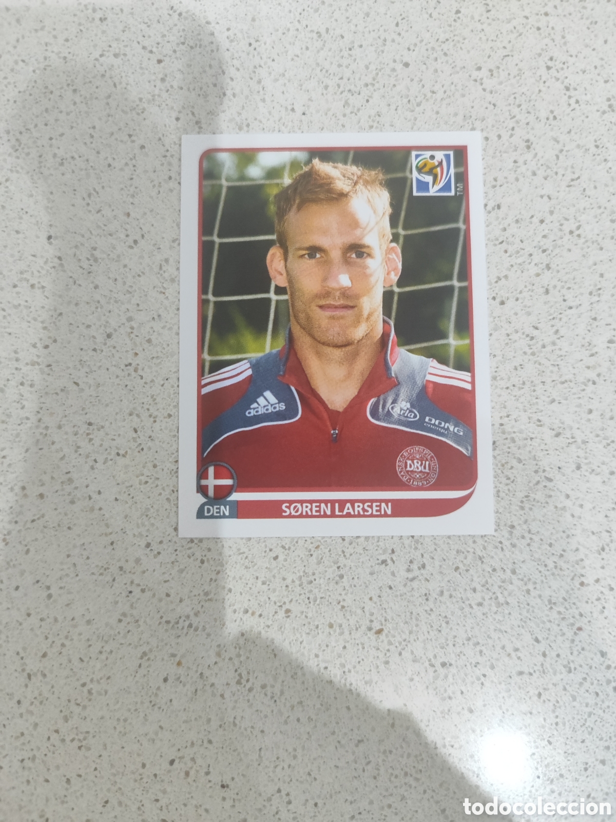 Cartes &agrave; collectionner de Football: CROMO N&Uacute;MERO 369 Soren Larsen DINAMARCA. MUNDIAL 2010 SUD&Aacute;FRICA.