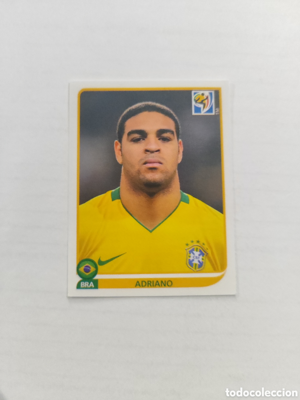 Cartes &agrave; collectionner de Football: CROMO N&Uacute;MERO 504 Adriano BRASIL. MUNDIAL 2010 SUD&Aacute;FRICA.