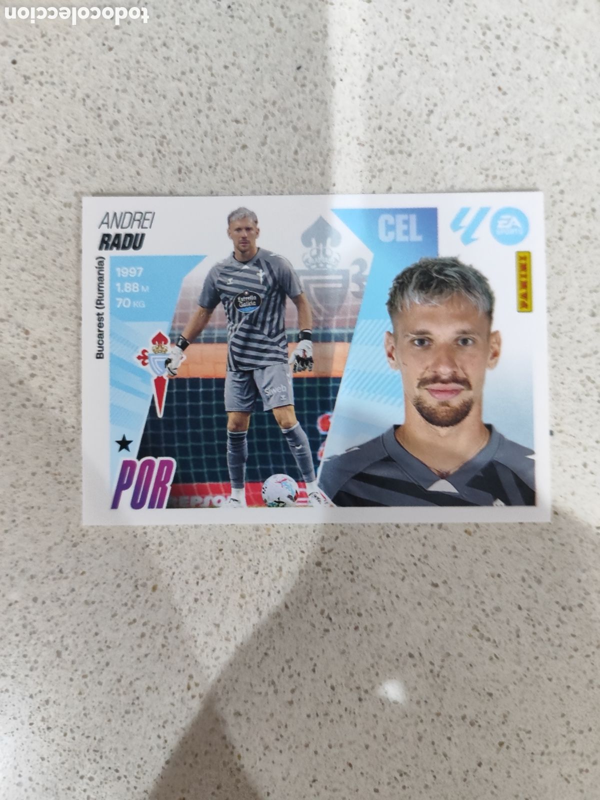 Cromos de F&uacute;tbol: CROMO RADU CELTA DE VIGO N&Uacute;MERO 3. LIGA ESTE 25/26. SEGUNDA EDICI&Oacute;N.