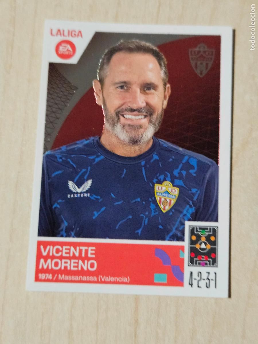 Fu&szlig;ball-Sticker: 2 VICENTE MORENO - CROMO - ESTE 2023 2024 - 23 24 - CROMO SIN PEGAR - ALMERIA