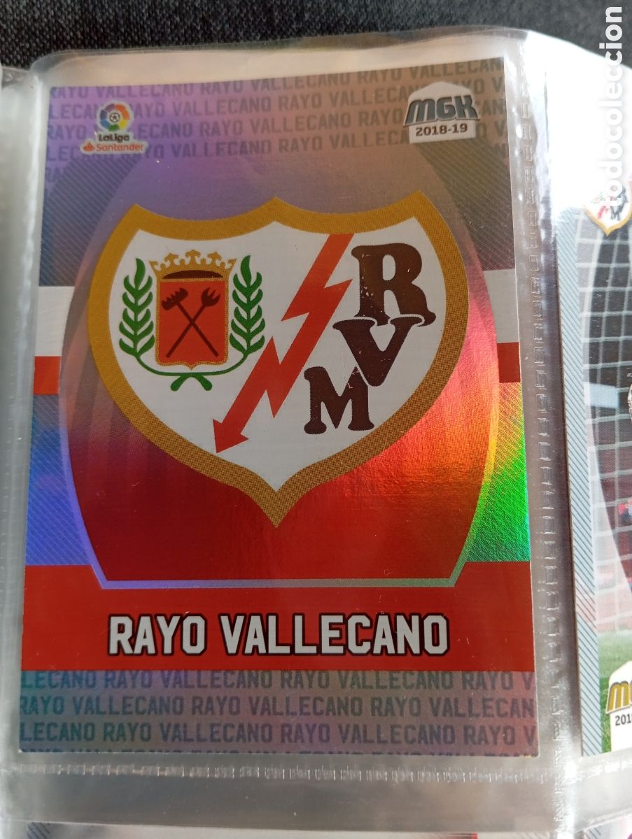 Cromos de Futebol: Escudo Rayo Vallecano Ficha Cromo de futbol Megacracks 2018-2019 Liga Espa&ntilde;ola MGK 18-19 Panini