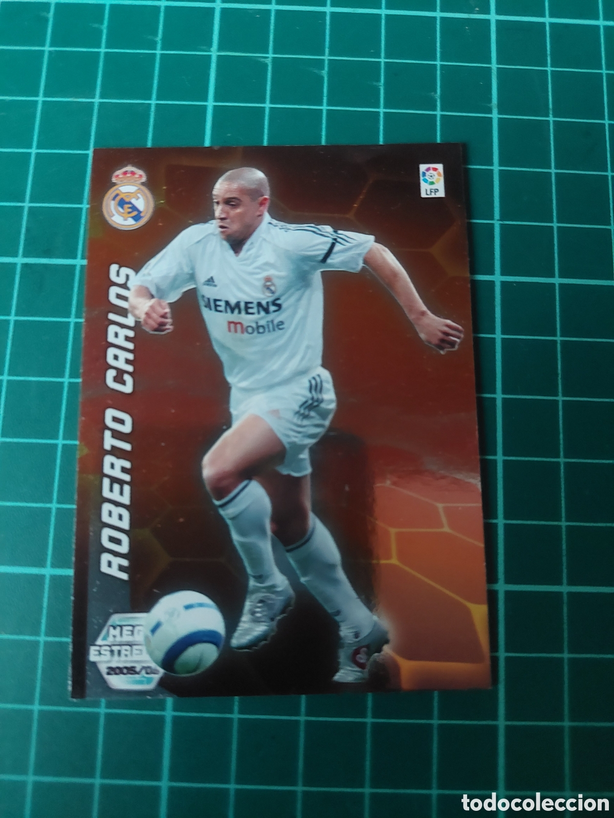 Football Stickers: ROBERTO CARLOS REAL MADRID F&Uacute;TBOL CROMO MEGA CRACKS PANINI 2005/2006FICHAJES