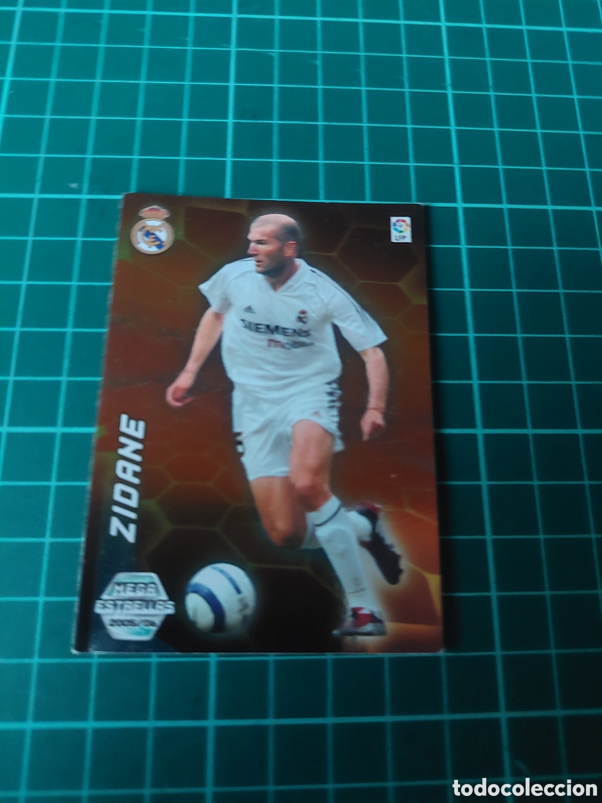 Cromos de f&uacute;tbol: 385 ZIDANE REAL MADRID F&Uacute;TBOL CROMO MEGA CRACKS PANINI BUEN ESTADO CONSERVACI&Oacute;N