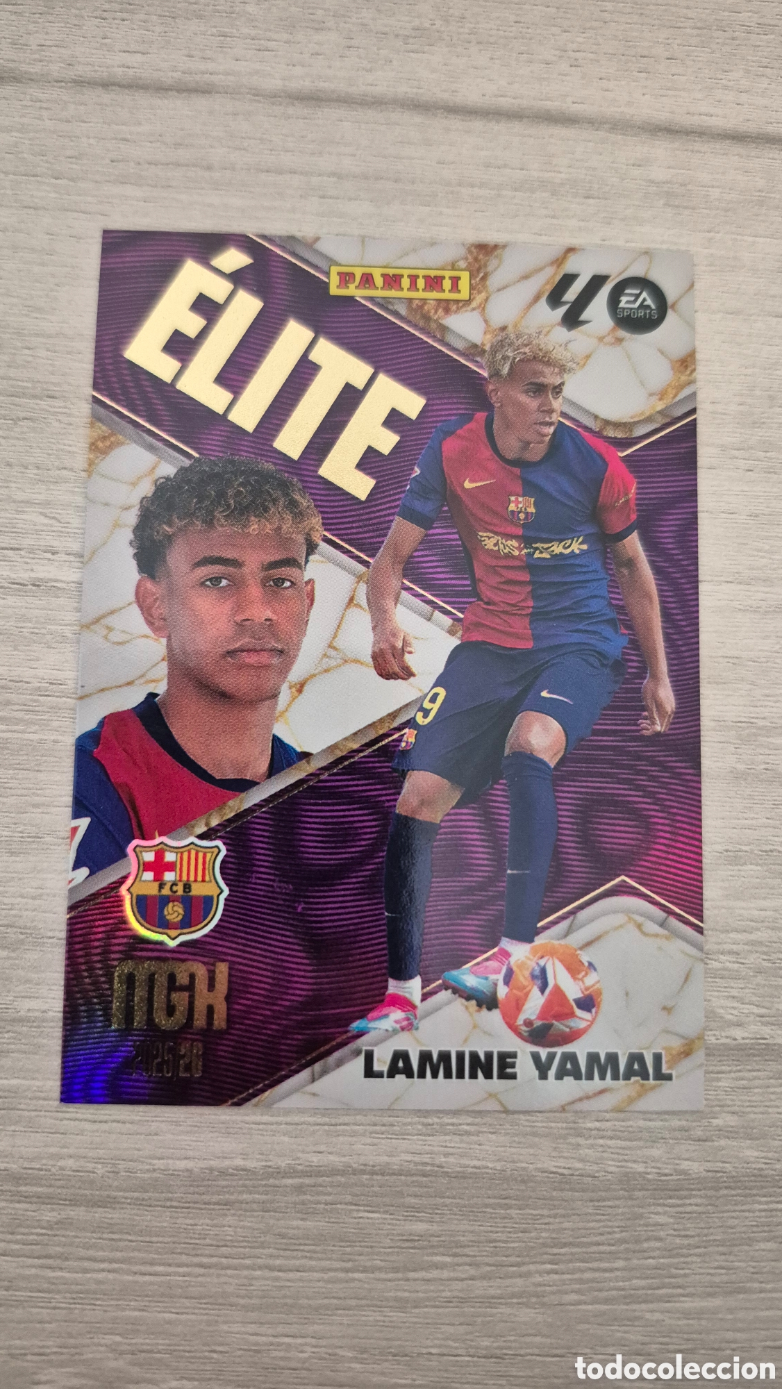 Cartes &agrave; collectionner de Football: N&deg;9 Elite Lamine Yamal Megacracks 25/26