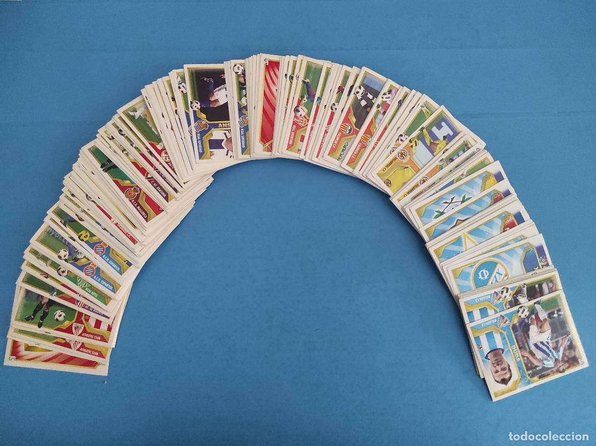 Cartes &agrave; collectionner de Football: LOTE DE FUTBOL 280 CROMOS BASICOS DIFERENTES MAS 10 FICHAJES DE REGALO SIN PEGAR LIGA ESTE 2011-2012