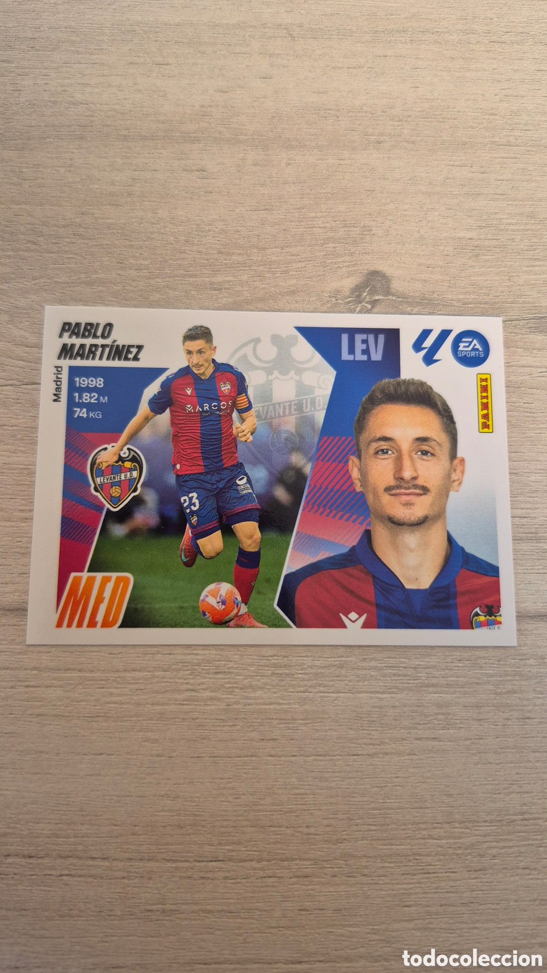 Football Stickers: N&deg;15 Levante Pablo Mart&iacute;nez Liga Este 25/26