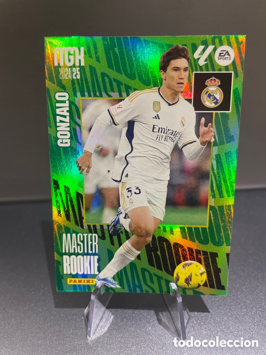 Football Stickers: Gonzalo 412 Master Rookie MGK 2024-25 Panini Megacracks Real Madrid